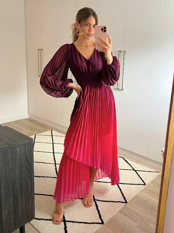 Toni Long Sleeved Pleated Maxi Dress / Mulberry & Pink Ombre Fashionable Layered Maxi Dress Toni Long Sleeved Pleated Maxi Dress / Mulberry & Pink Ombre Fashionable Layered Maxi Dress